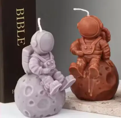  Astronaut Candle 2 pieces / Soy wax scented premium candle/ Light Purple and Brown