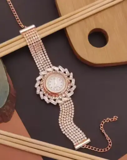 Woman bracelet watch